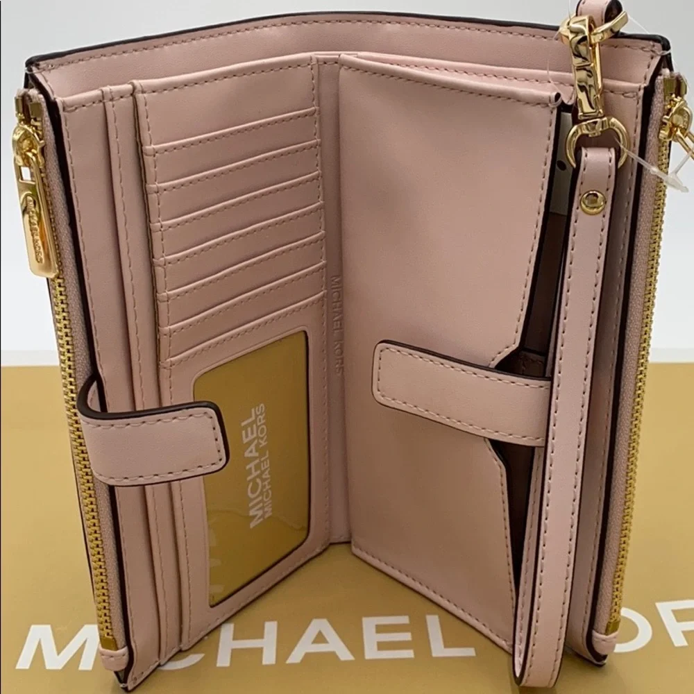 MICHAEL KORS DOUBLE ZIP WRISTLET POWDER BLUSH - Picture 2 of 16